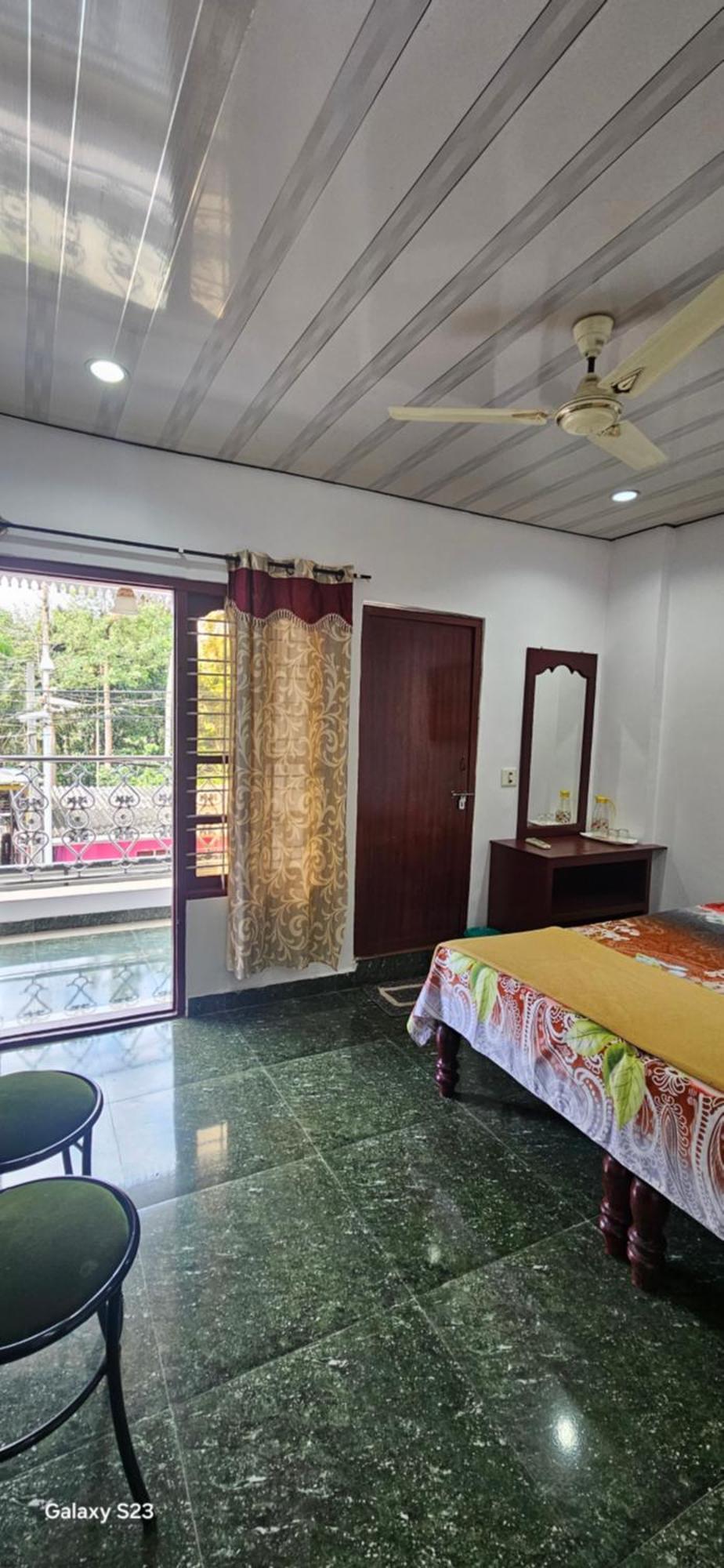 Floral Homestay Thekkady Exterior photo